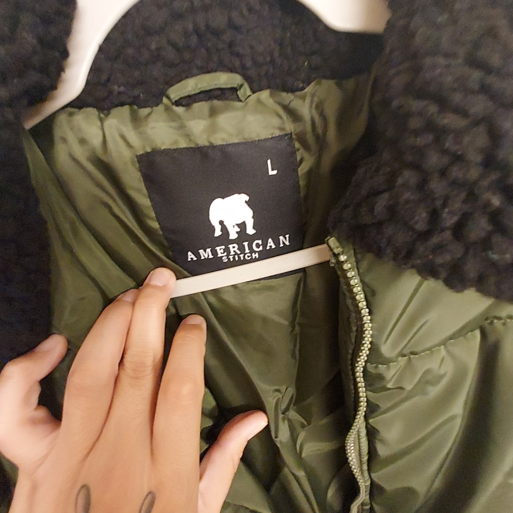 Green jacket - Picture 3 of 3
